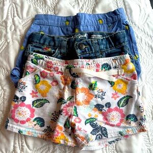 3 pairs of shorts 18m-2T